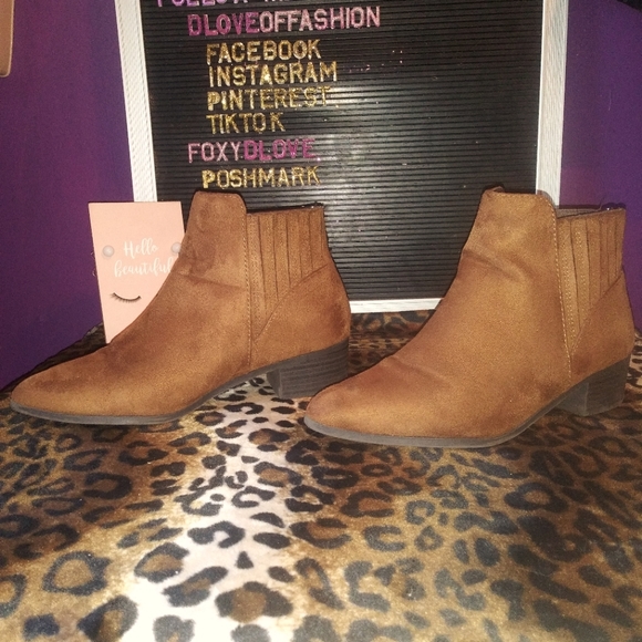 Cityclassified Shoes - City Classified Faux Suede Booties